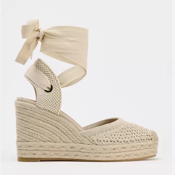 Zara Espadrilles Ankle Tied Crochet Wedges Off White Cream Beige size 6.5 37 NWT - Picture 2 of 11